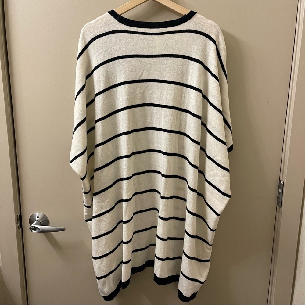 LOFT Short sleeve oversized striped Wrap Kimono Cardigan cream and navy blue - Picture 2 of 4